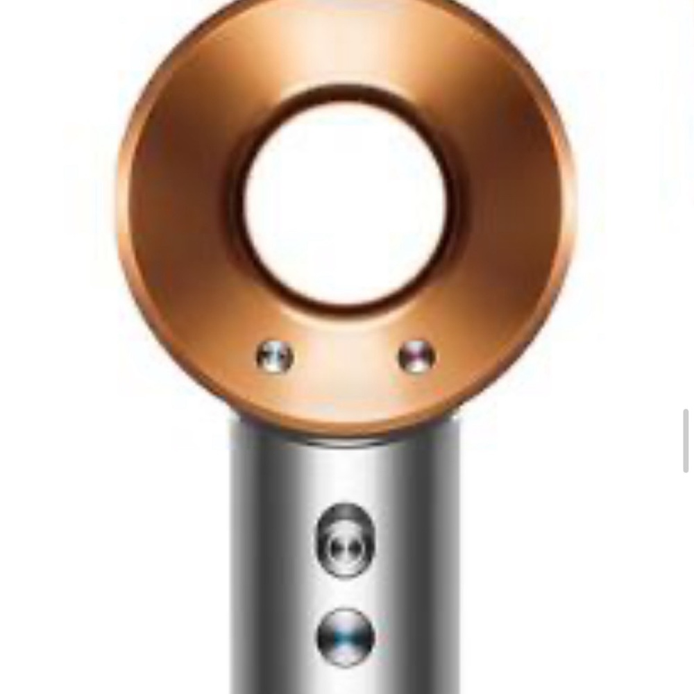 Dyson supersonic with comb and diffuser attachments and 1 year warranty